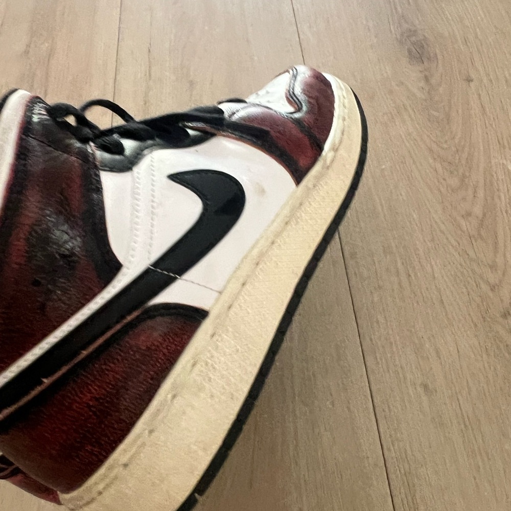 Air Jordan 1Mid SE - Picture 7 of 11